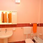Comfortable Flat With Shared Pool