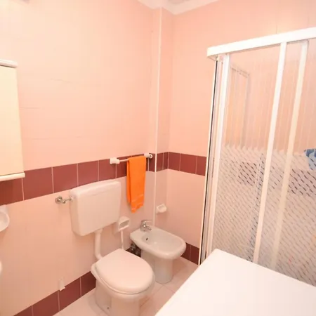 Apartment Comfortable Flat With Shared Pool Bibione